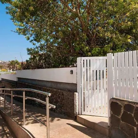 Apartment San Agustin With Balcony Close To The